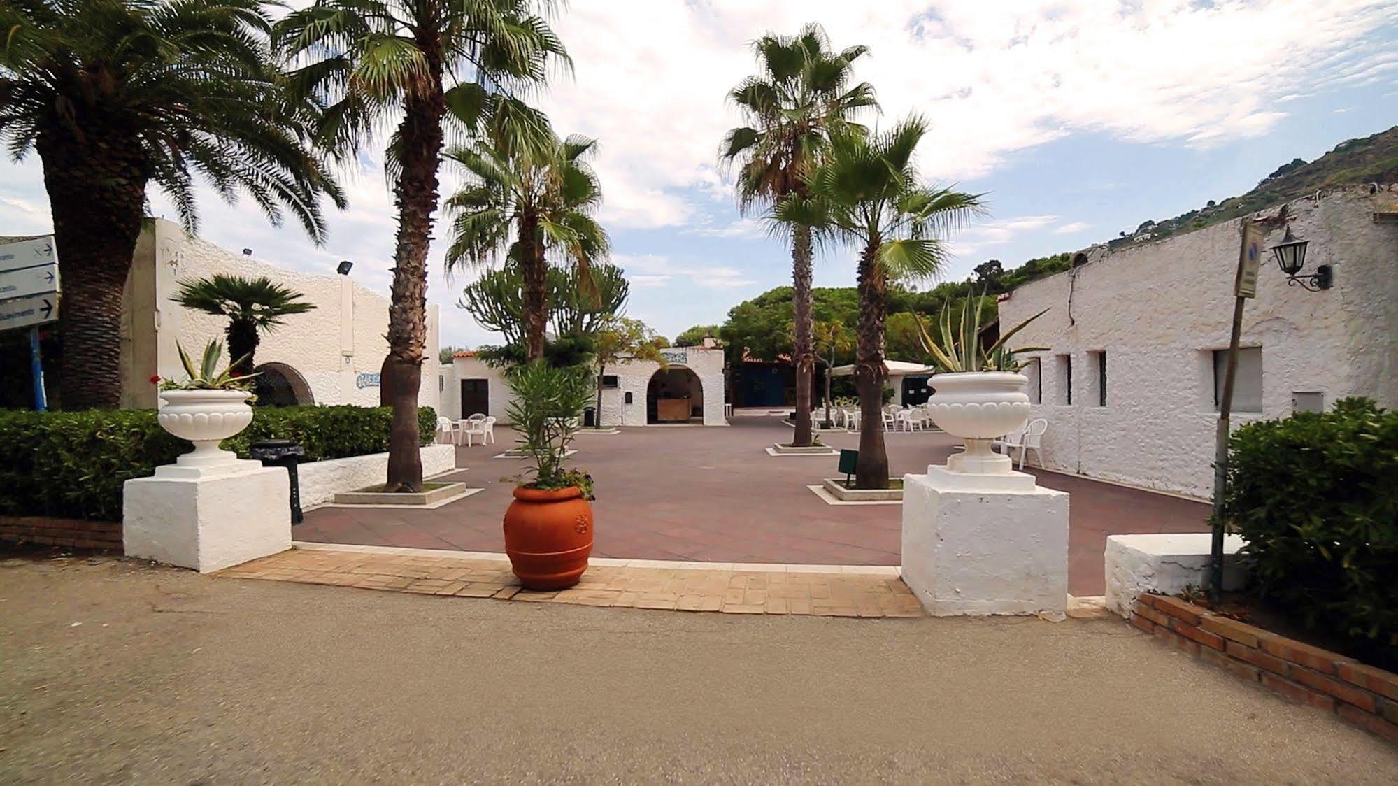 Villaggio Sabbie Bianche Zambrone Exterior foto